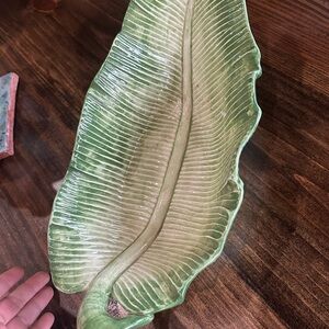 Leaf-Shaped Green Ceramic Platter